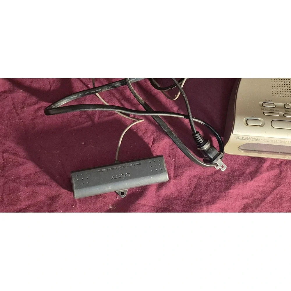 Sony Dream Machine Clock Radio AM/FM Alarm  Vintage Beige‎ + AM Antenna